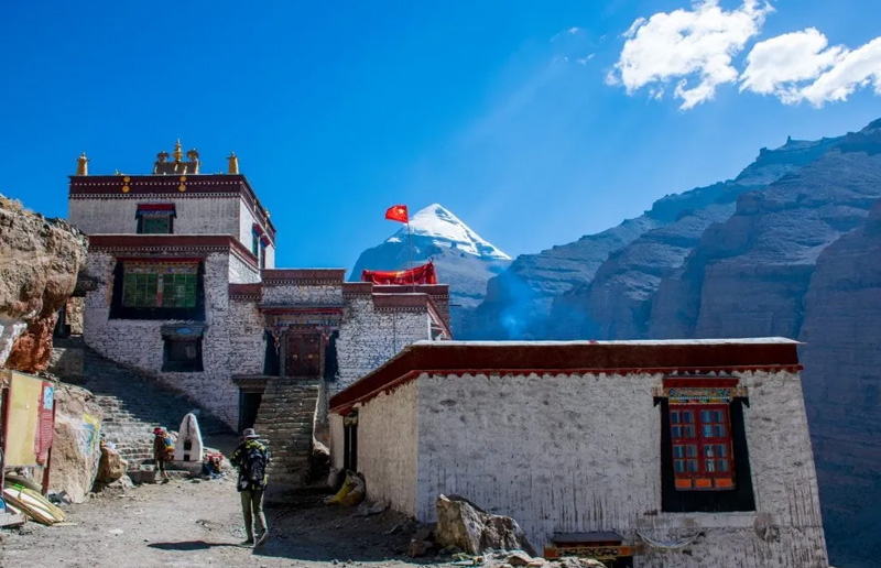 Dirapuk Monastery