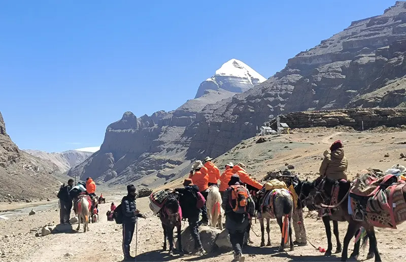 Horseback riding through the mountains